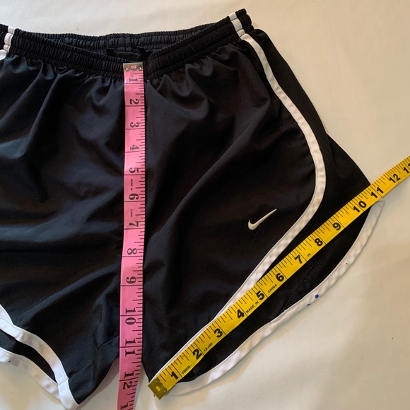 Nike running shorts - Picture 7 of 14